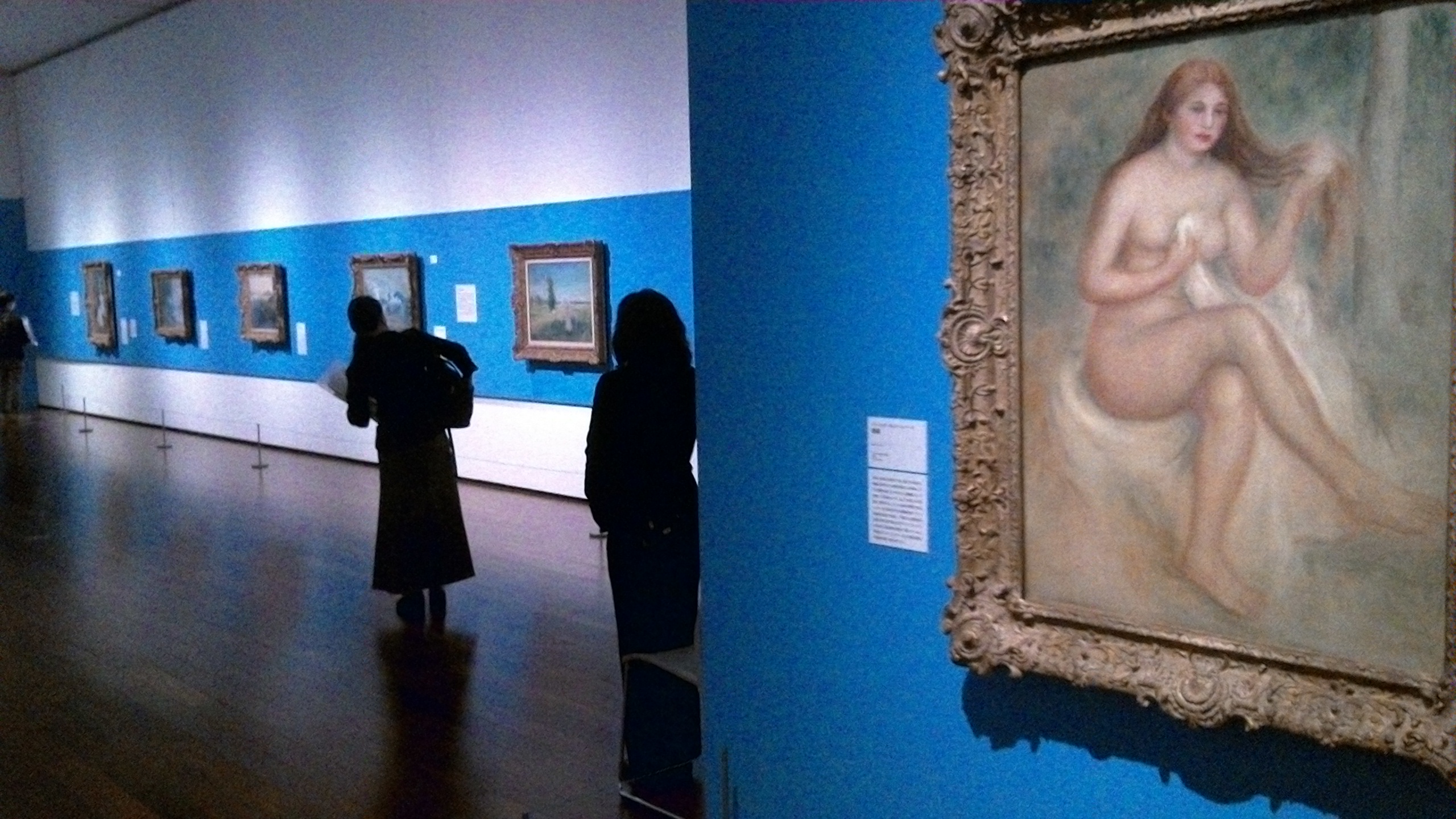 第１章の展示風景､手前はピエール・オーギュスト・ルノワール《裸婦》