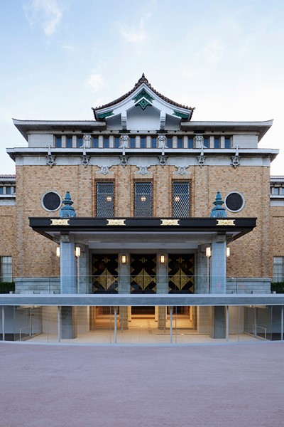 “大礼記念京都美術館（現・京都市京セラ美術館）